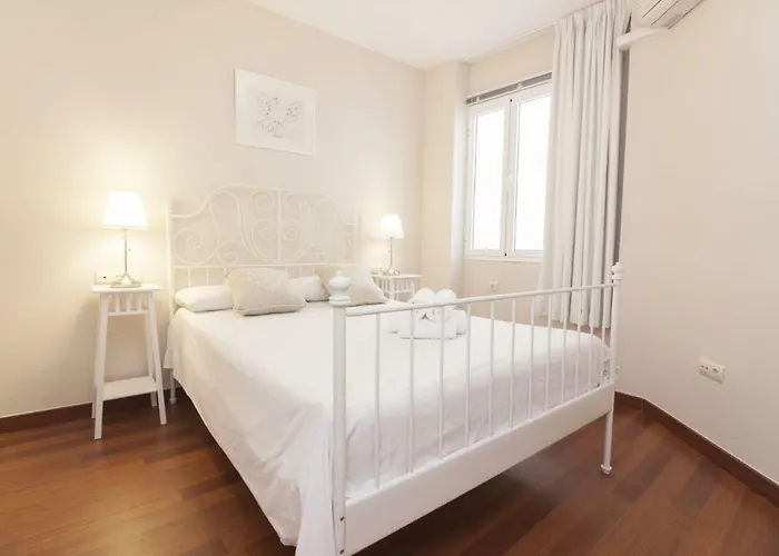 Center Flat Comedias Street Daire *